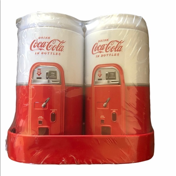 Coca Cola Salt & Pepper Shakers - Picture 1 of 2